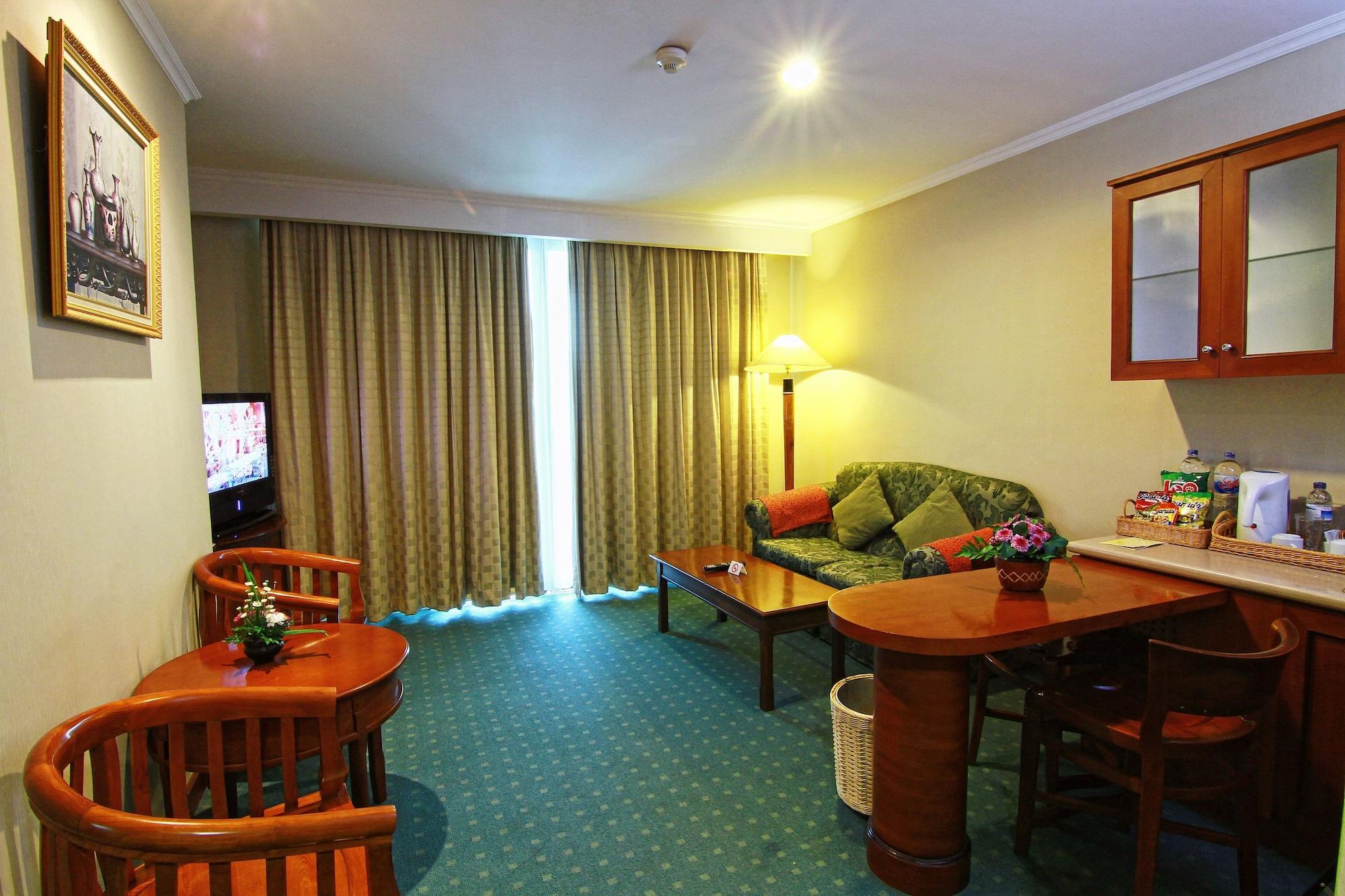 Hotel Grand Arkenso Park View Semarang Exterior foto